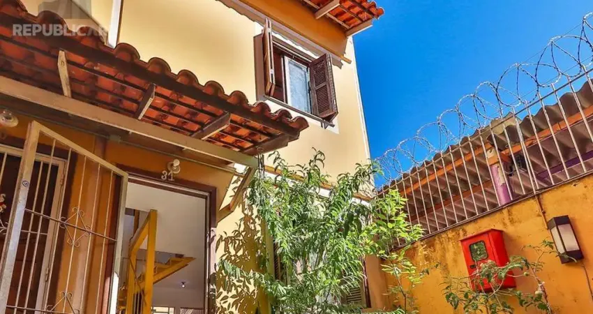 Casa de condomínio à venda no bairro ipanema com 58 m² e 2 dormitórios/quartos.