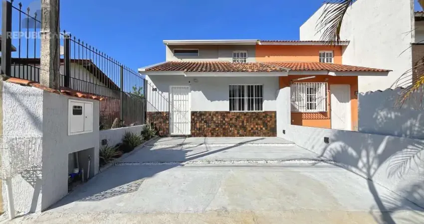 Casa residencial à venda no bairro Hípica com 70 m² e 2 dormitórios/quartos.