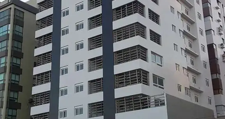 Apartamento à venda no bairro Navegantes com 123 m² e 3 dormitórios/quartos disponíveis.