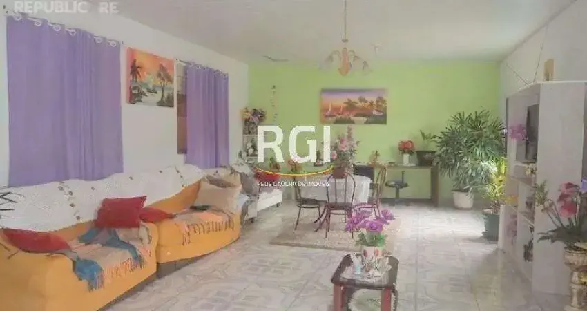 Casa residencial à venda no bairro Vila Ipiranga com 165 m² e 2 dormitórios.