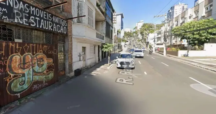 Edifício Comercial à Venda no Bairro Moinhos de Vento com 250 m² de Área Útil