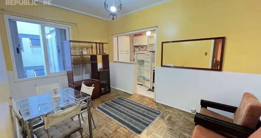 Apartamento à venda no Centro Histórico com 1 dormitório e 41 m² de área útil