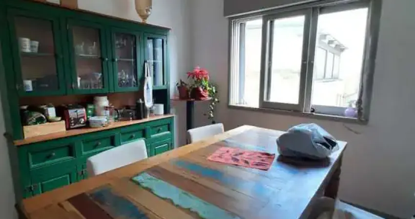 Apartamento à venda no Centro Histórico com 75 m² e 2 dormitórios/quartos.