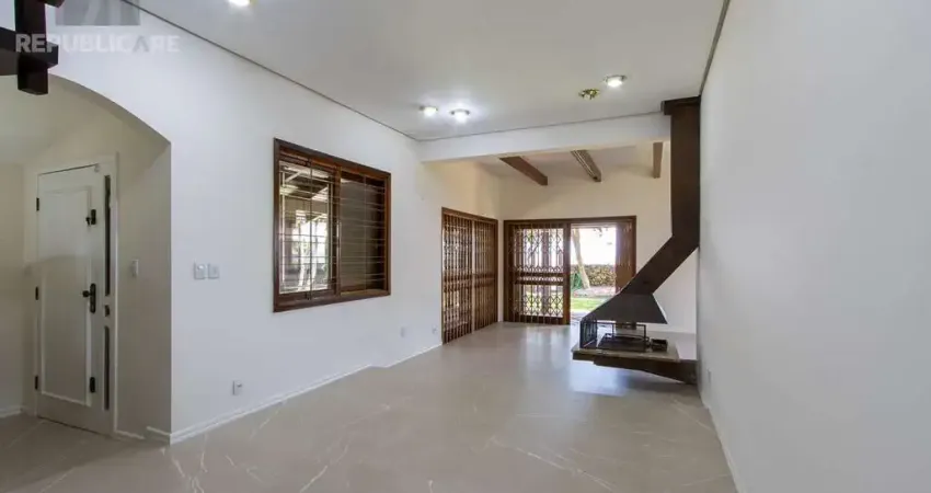 Casa residencial à venda em Ipanema com 523 m² e 2 dormitórios/quartos disponíveis.