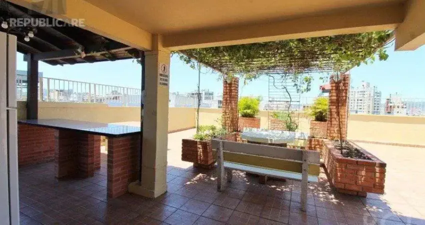 Apartamento à venda no Centro Histórico com 73 m² e 2 dormitórios/quartos disponíveis.