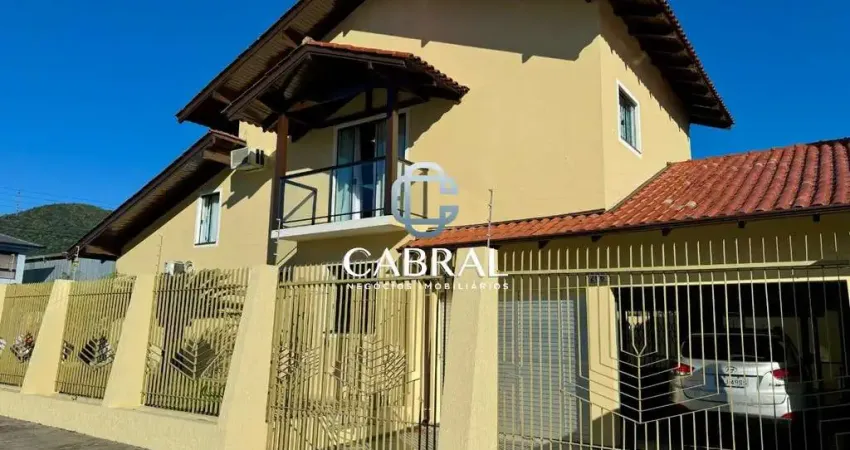 Casa com 3 quartos à venda no Dom Bosco, Itajaí 