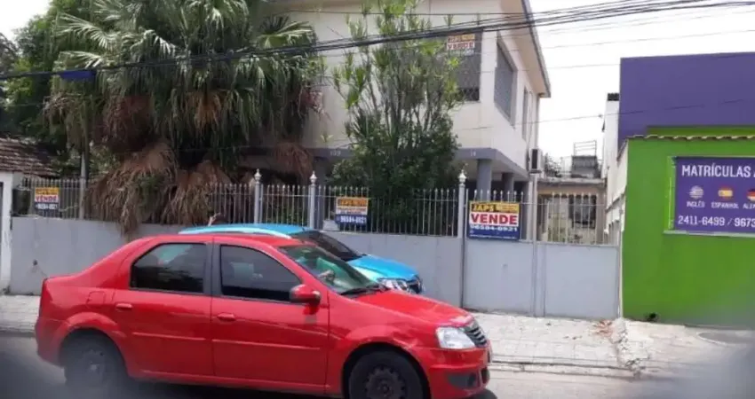 Casa para Venda em Rio de Janeiro, Campo Grande, 5 dormitórios, 1 suíte, 4 banheiros, 30 vagas