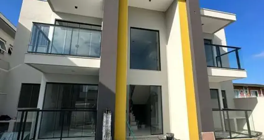 Apartamento com 02 dormitórios e 01 suíte em Piçarras