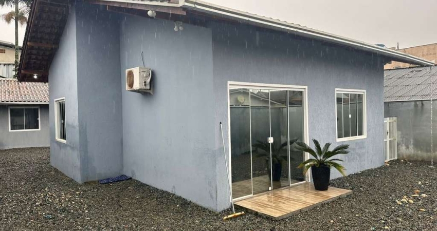 Casa com 3 quartos à venda na Rua Aristóteles da Silva, 16, Nossa Senhora da Paz, Balneário Piçarras