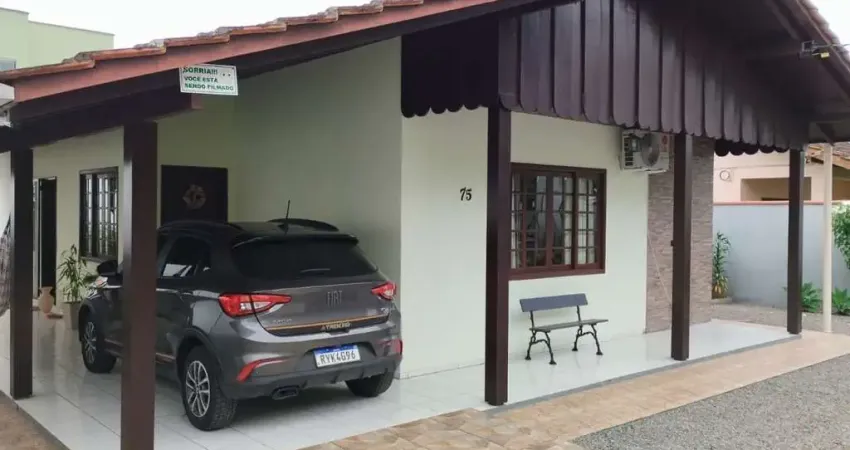 Casa com 4 quartos à venda na José Veríssimo da Silva, 75, Centro, Penha