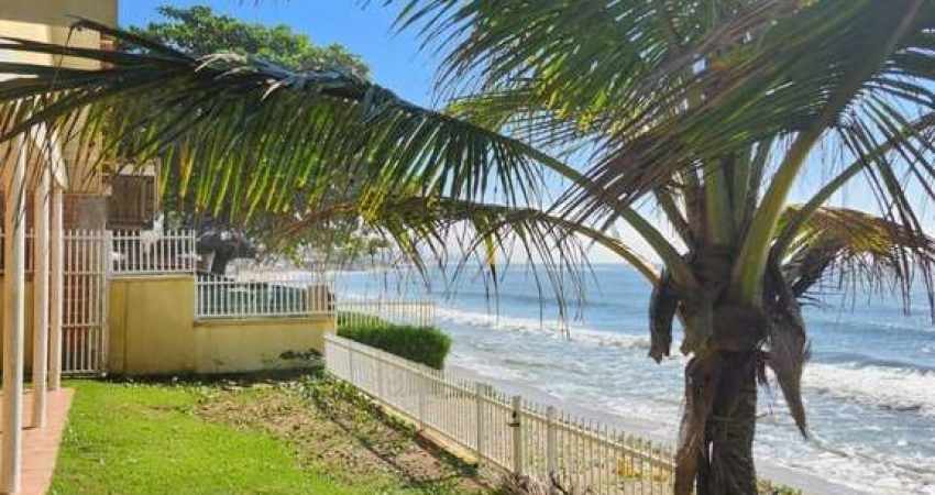 Casa frente mar 3 Quartos Pé na areia na Av. Itajuba