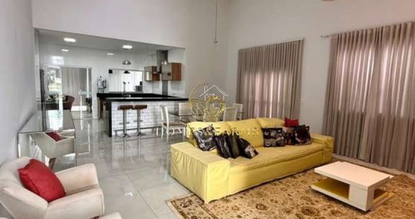 Belíssima  Casa Térrea Mobiliada no Portal do Sol Golfe