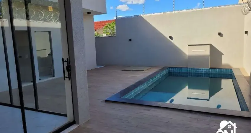 Bela casa no setor jardim atlântico, com 03 suítes plenas, escritório, cozinha, sala, lavabo, lavanderia e banheiro para atender a piscina com área de lazer