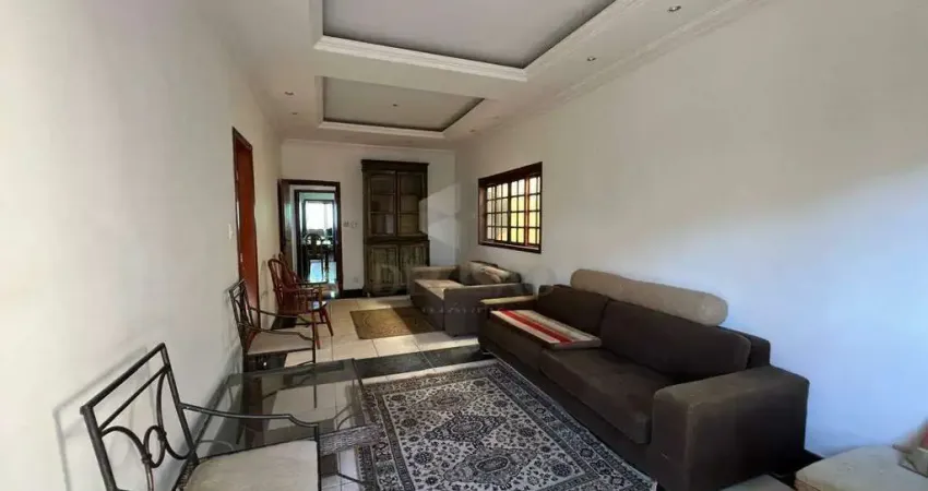 Casa à venda, 3 quartos, 1 suíte, 8 vagas, Serra - Belo Horizonte/MG