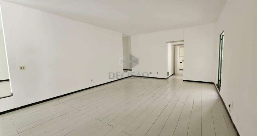 Casa à venda, 5 quartos, 1 suíte, 3 vagas, Funcionários - Belo Horizonte/MG