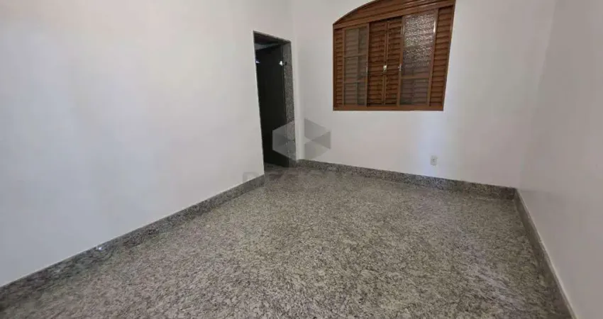Casa à venda, 3 quartos, 2 suítes, 1 vaga, floresta - belo horizonte/mg