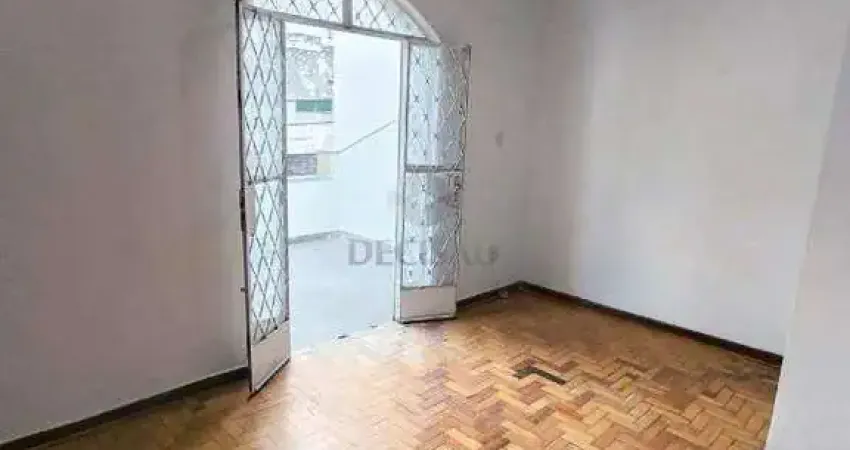 Casa Comercial - Localização Privilegiada no Floresta!