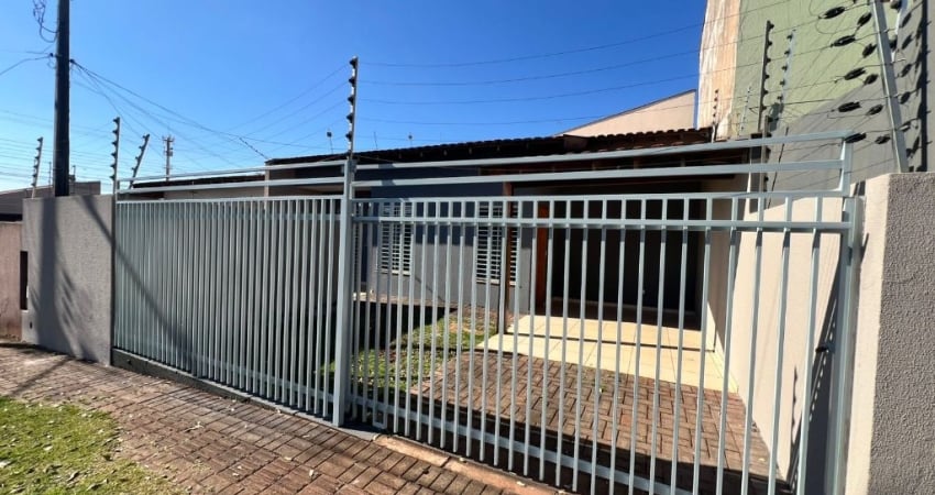 EXCELENTE CASA NO JARDIM LARANJEIRAS COM 03 QUARTOS