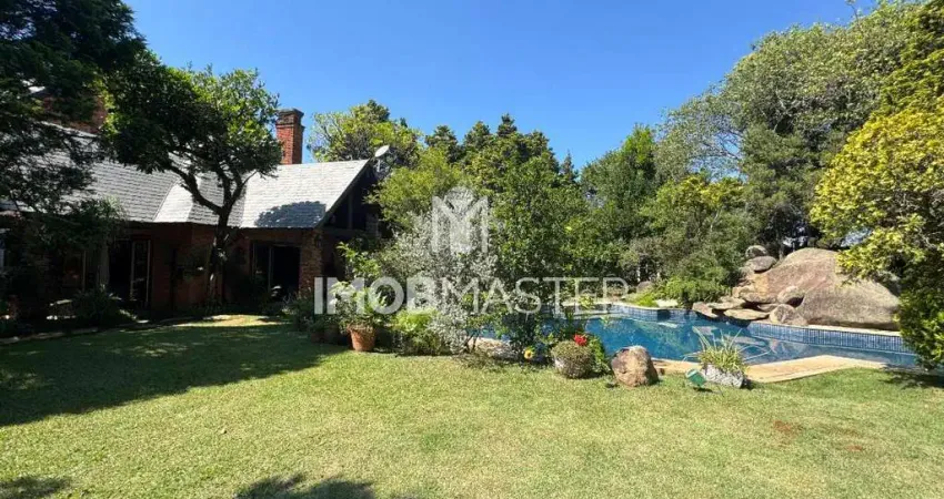 Casa de condomínio com 1000 m², 4 quartos sendo 4 suítes à venda no bairro tamboré.