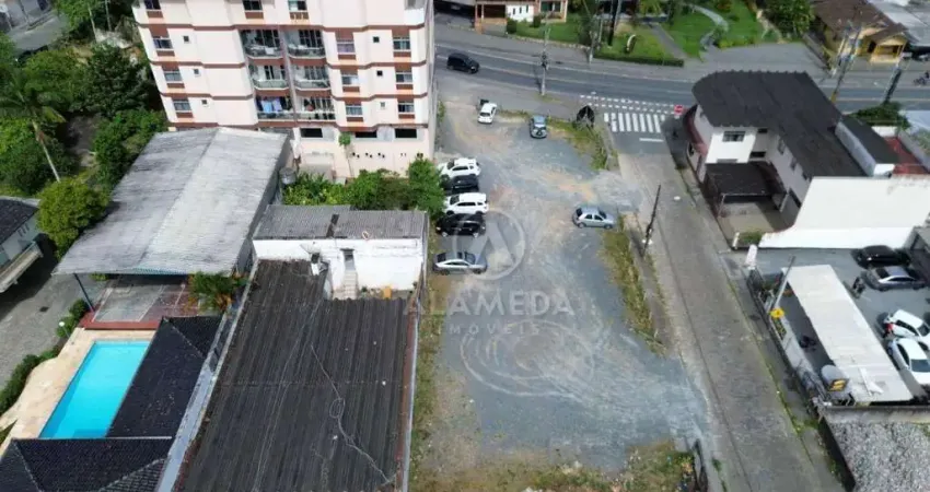 Terreno à venda, 954 m² por R$ 2.400.000,00 - Garcia - Blumenau/SC