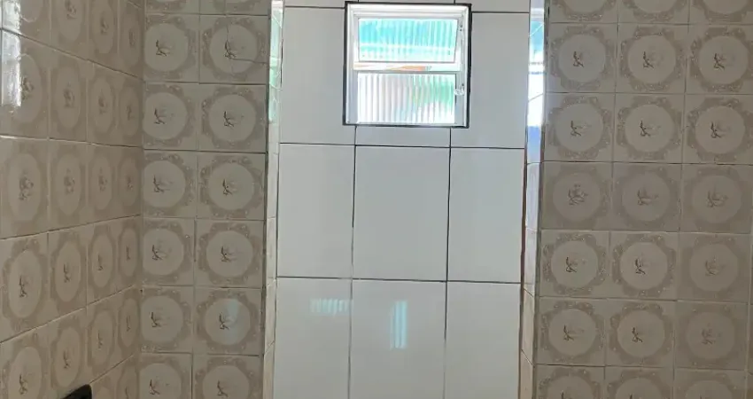 Casa com 1 quarto para alugar na Rua Fluminense, 371, Jardim Ângela, Embu das Artes