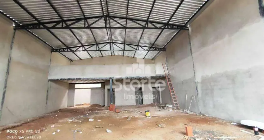 Galpão, 322 m² - venda por r$ 1.000.000 ou aluguel por r$ 7.000/mês - marta helena - uberlândia/mg