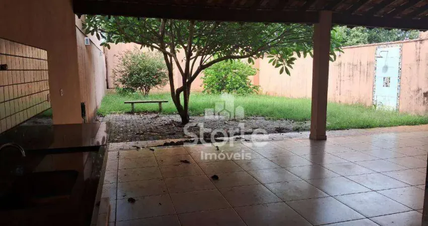 Casa com 3 dormitórios e edícula à venda, 228 m² por r$ 890.000 - umuarama - uberlândia/mg