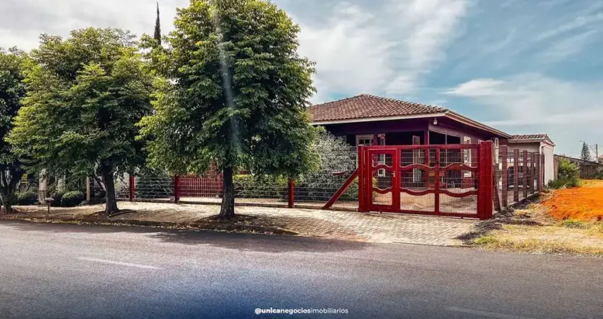 Casa com 3 quartos à venda no Centro, Portão