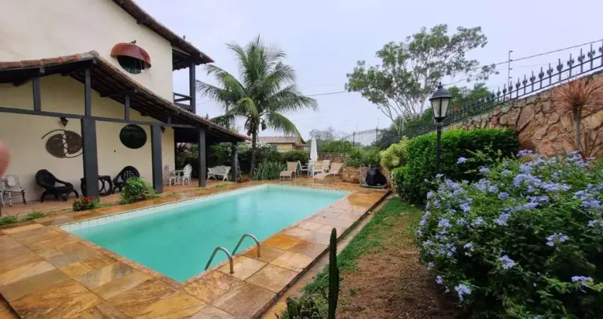 Casa para Venda em São Pedro da Aldeia, Balneário São Pedro, 7 dormitórios, 1 suíte, 6 banheiros, 2 vagas