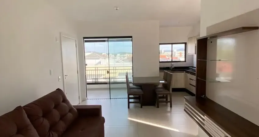 Lindo Apartamento Semimobiliado à Venda no Bairro Universitário em Tijucas/SC
