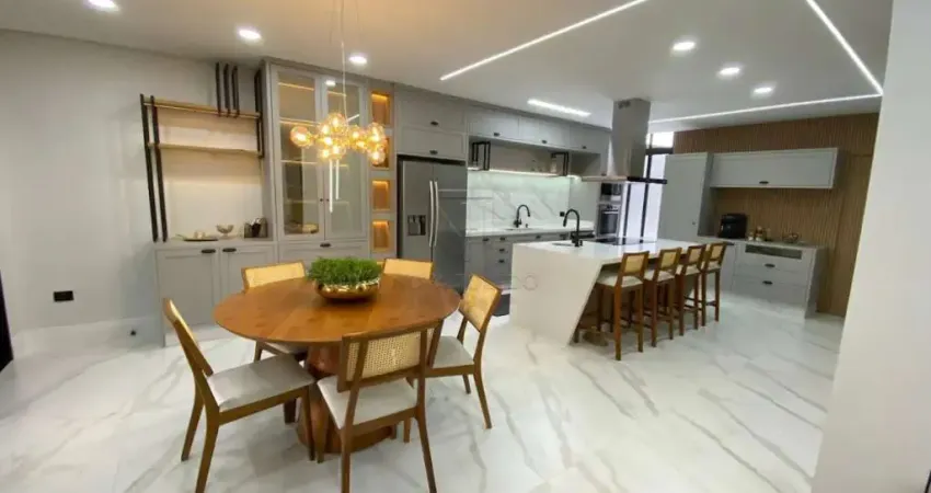 Belíssima casa lote inteiro - 243m² - 3 dormitórios 1 suíte - 3 banheiros- jardim oriente - ao lado do shopping