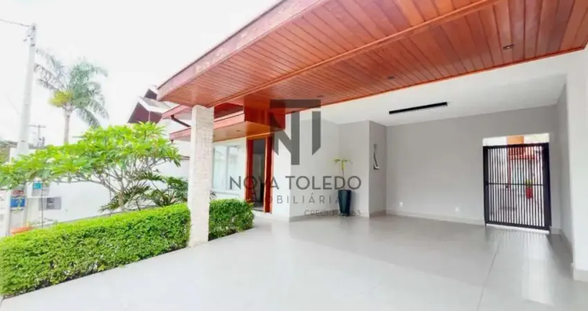 CASA PARA LOCAÇÃO - 200m² - 5 DORMITÓRIOS 1 SUÍTE - 4 BANHEIROS - URBANOVA - SJC