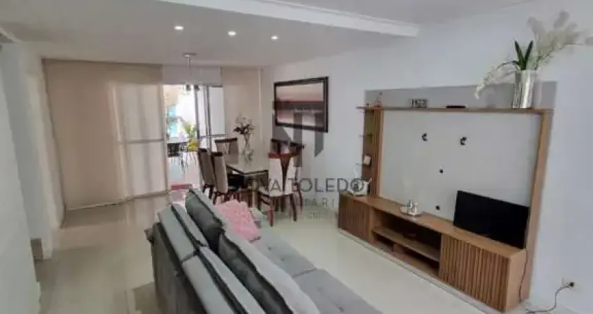 Lindo sobrado á venda - 130m² - 4 dormitórios 1 suíte com closet - condomíno home & club villa branca - jacareí/sp
