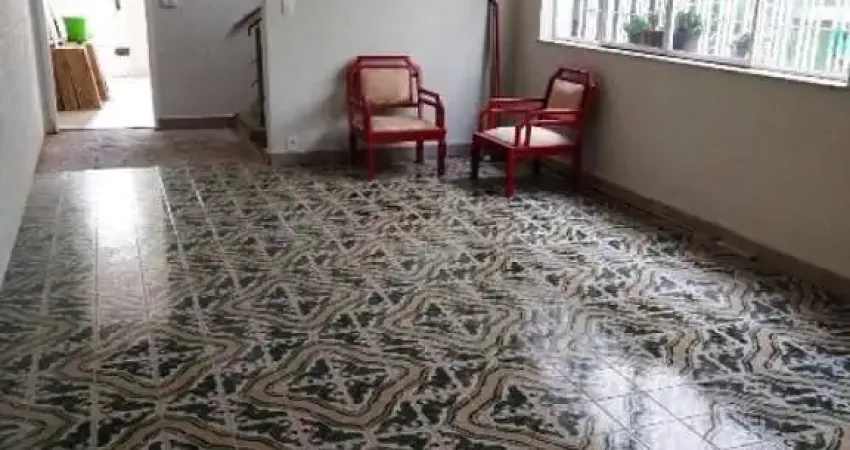 Sobrado para venda com 4 dormitórios, sendo 2 Suites, 3 vagas de garagem a 40 metros metro Jardim São Paulo