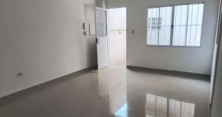 Casa de fundos com dois dormitorios próximo do metro jardim são paulo - jardim são paulo