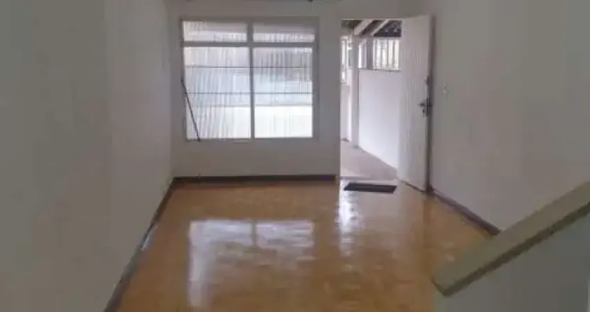 Sobrado para alugar com 2 dormitórios e vaga de garagem, Vila Leonor