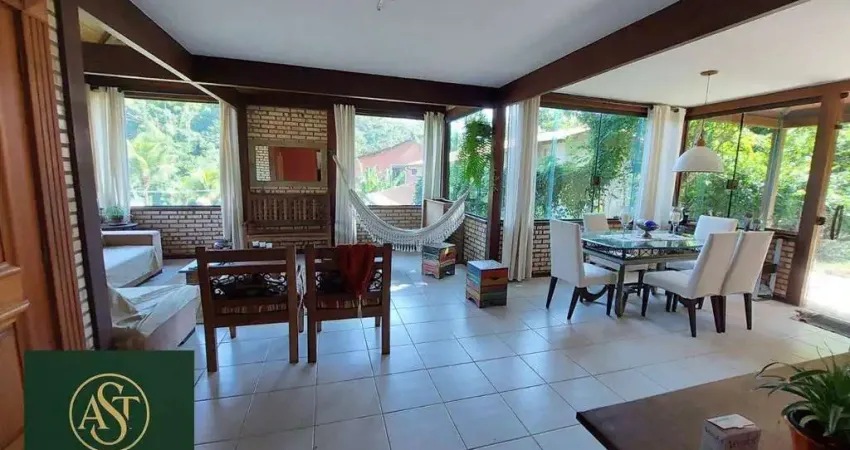 AST IMÓVEIS VENDE Casa com 4 quartos sendo 2 suítes , 250 m² por R$ 800.000 - Vila Progresso - Niterói/RJ