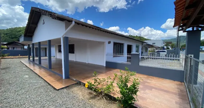 Casa com 4 quartos à venda na Rua Marechal Castelo Branco, 5058 sala , Centro Sul, Schroeder