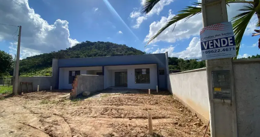 ** Oportunidade única! 2 Geminados à venda em Schroeder – Centro Leste!*