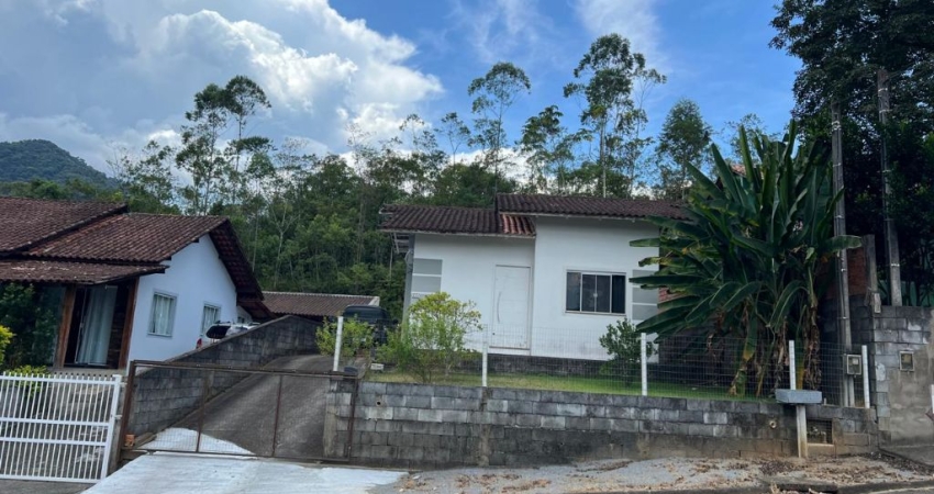 Casa à venda no bairro Braço do Sul, Schroeder