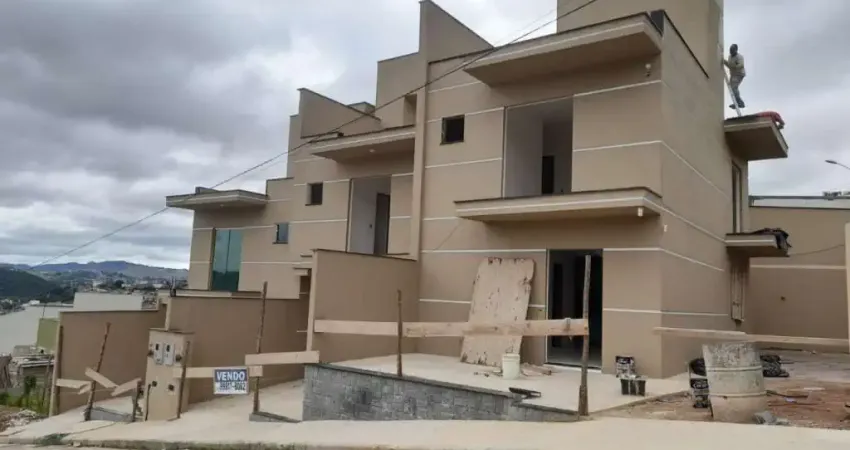 Casa com 2 quartos à venda, 240 m² por R$ 399.000 - Jd Sao Joao - Juiz de Fora/MG