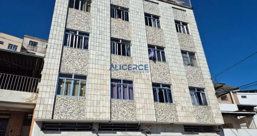 Oportunidade! Apartamento de frente com 05 quartos no Cruzeiro do Sul.