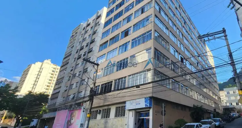 Apartamento 2 quartos com 2 banheiros na Santo Antônio, ao lado do Parque Halfeld
