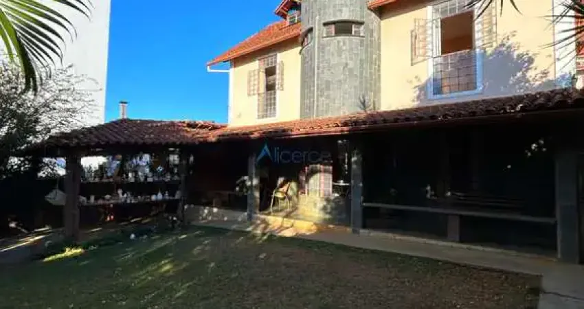 Casa aconchegante pertinho da UFJF