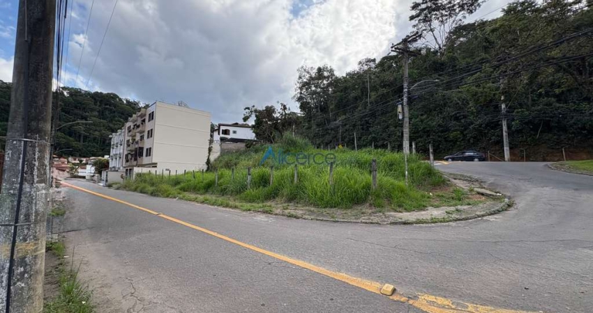 Terreno à venda na Rua Doutor Jamil Altaf, Vale do Ipê, Juiz de Fora