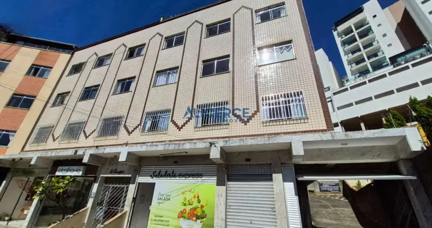 Apartamento de 03 quartos com garagem no Cascatinha.