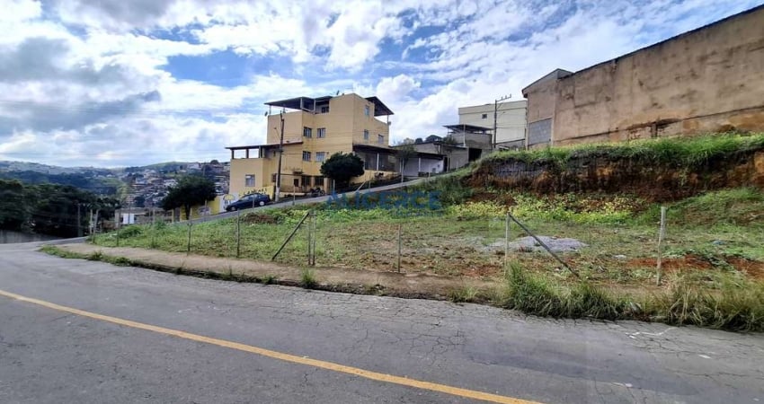 Terreno de esquina com 728m² - Bairro de Lourdes