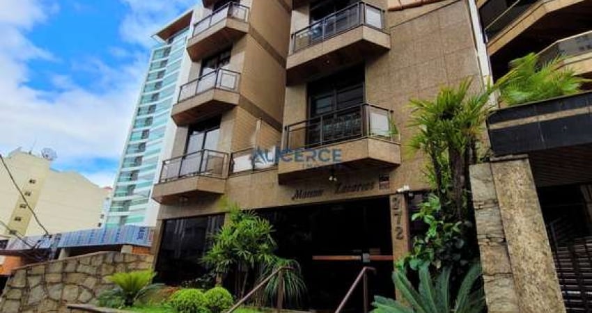 Cobertura com 02 quartos, elevador e garagem no Centro