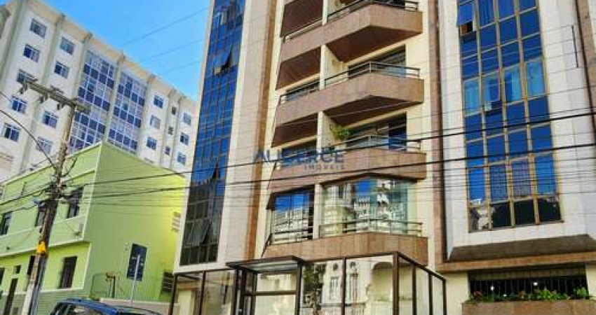 Apartamento 3 quartos com garagem região nobre de JF!