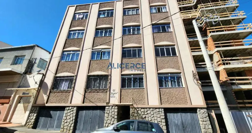 Apartamento com 3 quartos à venda na Rua Capitão Arnaldo de Carvalho, Jardim Glória, Juiz de Fora